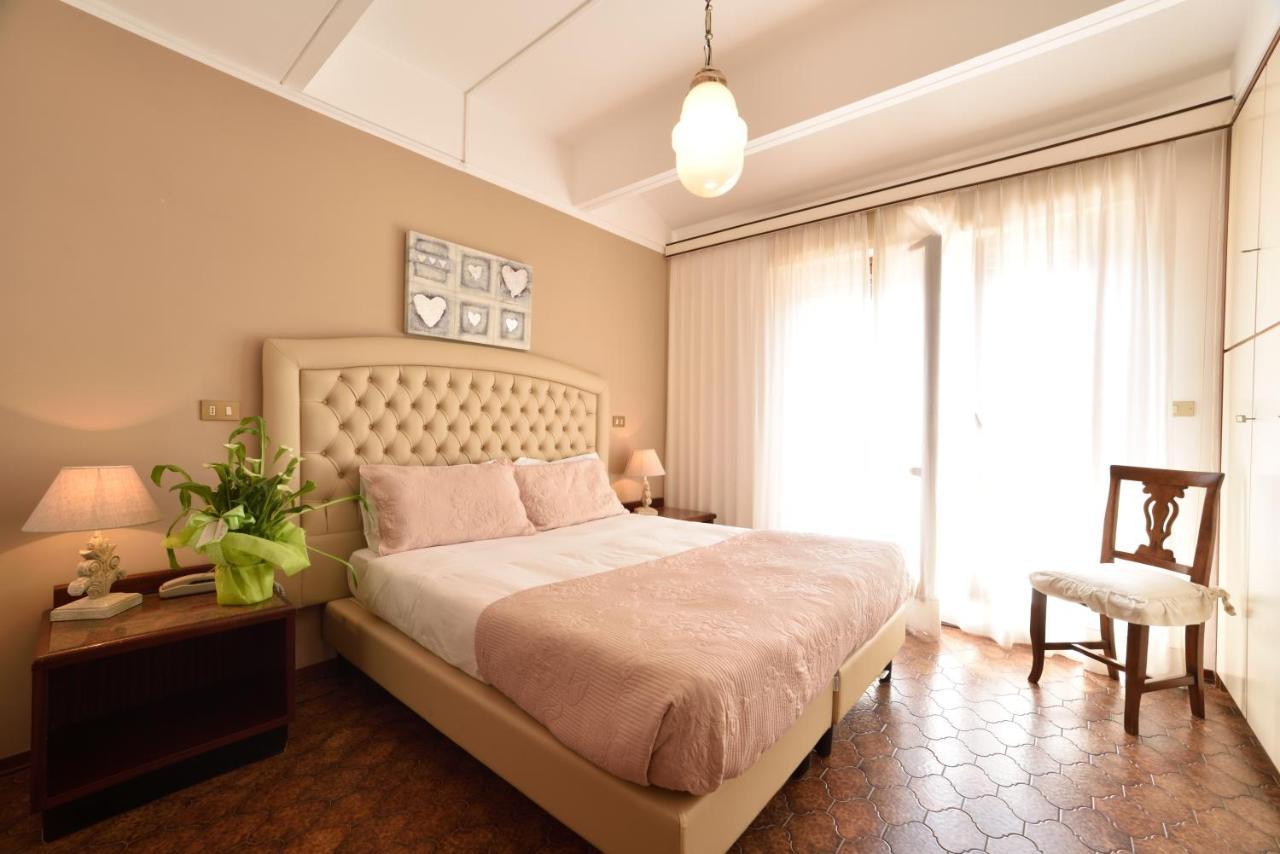 Hotel Bergamo Mare Mhotelsgroup San Bartolomeo Al Mare Bagian luar foto